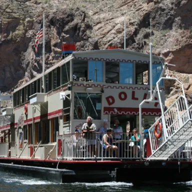 Dolly Steamboat on the water