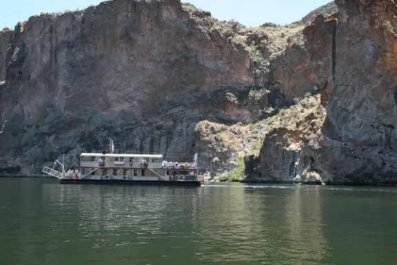 Dolly Steamboat on Canyon Lake, Arizona